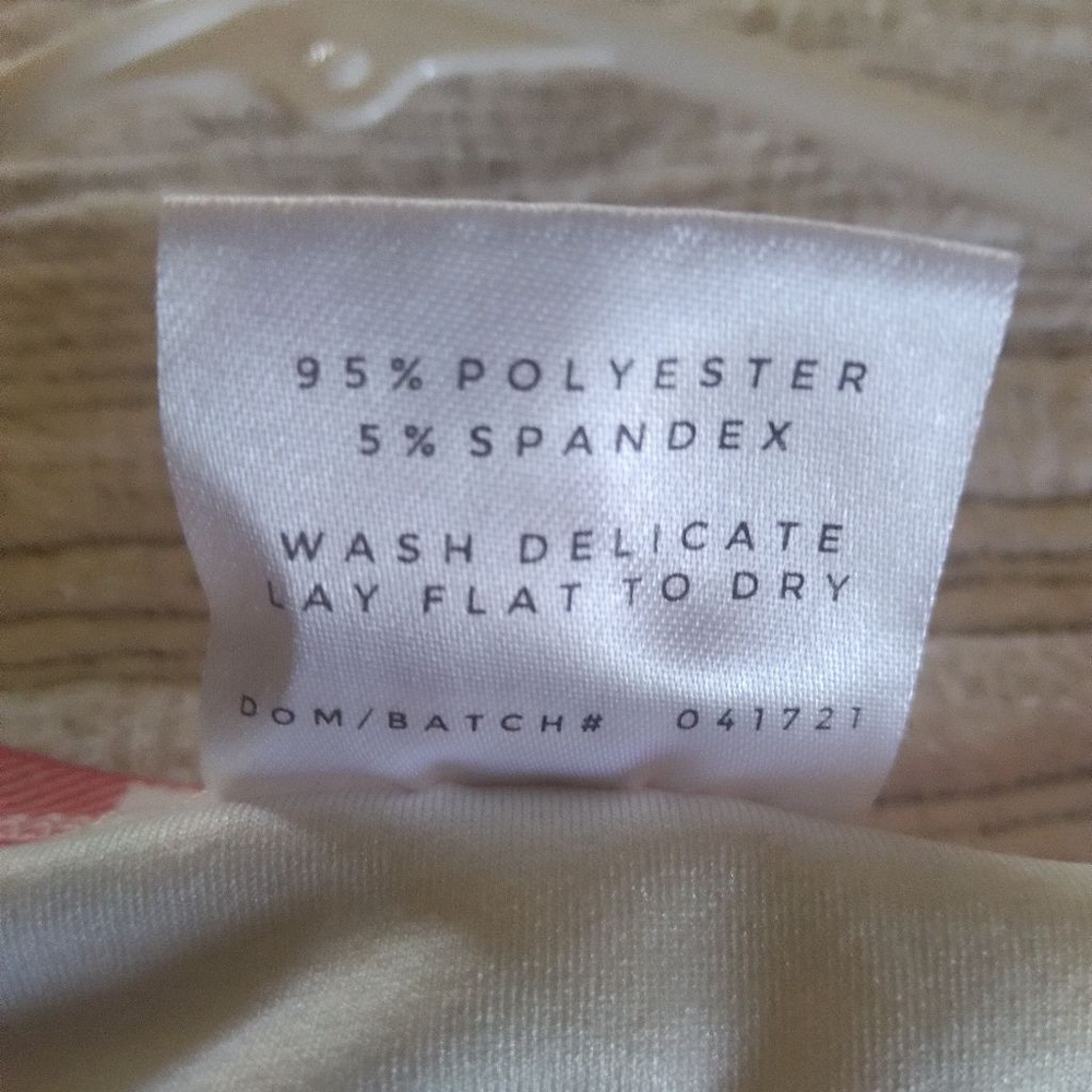 NWOT Plus Size Pull Over Blouse - Picture 4 of 8